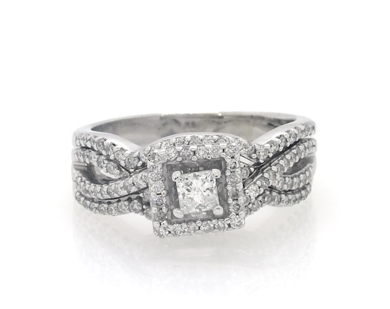Previously Owned Princess-Cut Diamond Halo Bridal Set / ct tw 14K White Gold Size