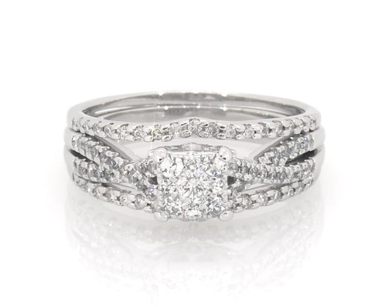 Main Image 1 of Previously Owned Round-Cut Multi-Diamond Bridal Set 5/8 ct tw 10K White Gold Size 8