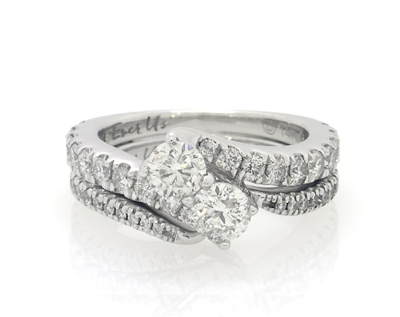 Previously Owned Ever Us Round-Cut Diamond Two-Stone Bridal Set 1-5/8 ct tw 14K White Gold Size 6