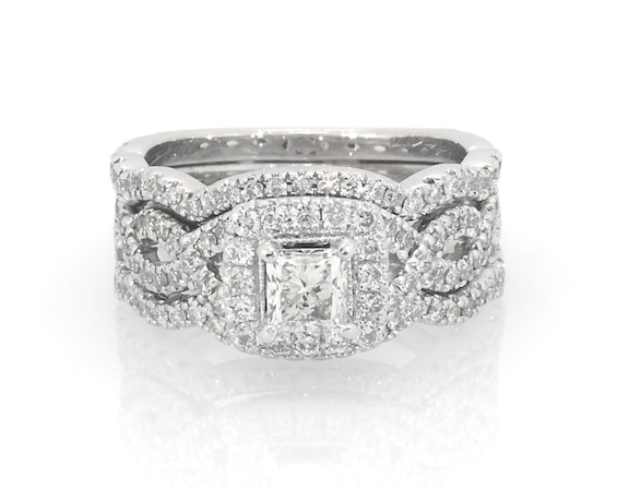 Previously Owned Neil Lane Princess-Cut Diamond Halo Bridal Set 1-1/ ct tw 14K White Gold Size