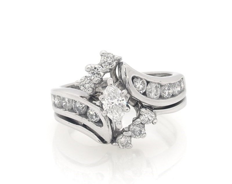 Main Image 1 of Previously Owned Marquise & Round-Cut Diamond Bridal Set 7/8 ct tw 14K White Gold Size 7.25