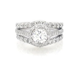 Previously Owned Round-Cut Diamond Halo Bridal Set 1-7/8 ct tw 14K White Gold Size 5.5