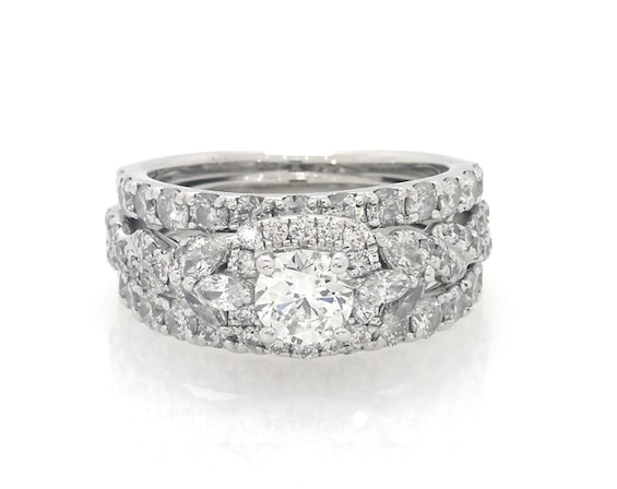 Previously Owned Round-Cut Diamond Halo Bridal Set 2 ct tw 14K White Gold Size 5