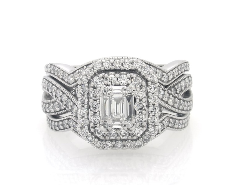 Main Image 1 of Previously Owned Baguette & Round-Cut Multi-Diamond Bridal Set 1-1/3 ct tw 14K White Gold Size 8.5