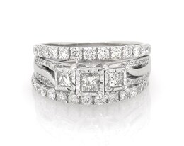 Previously Owned Princess-Cut Diamond Three-Stone Bridal Set 1-5/8 ct tw 14K White Gold Size 8.25