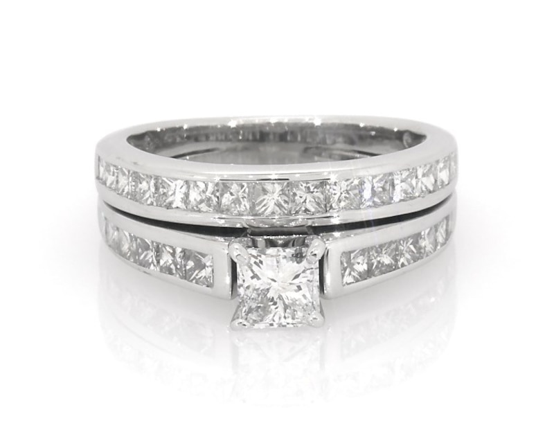 Main Image 1 of Previously Owned Princess-Cut Diamond Bridal Set 1-7/8 ct tw 14K White Gold Size 6.5