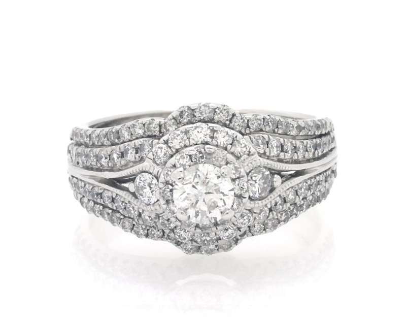 Main Image 1 of Previously Owned Round-Cut Diamond Halo Bridal Set 1-1/3 ct tw 14K White Gold Size 8.25