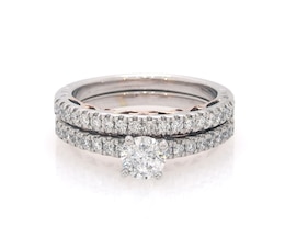 Previously Owned Round-Cut Diamond Engagement Ring 7/8 ct tw 14K Two-Tone Gold Size 7