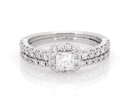 Previously Owned Princess-Cut Diamond Cushion Halo Bridal Set 7/8 ct tw 14K White Gold Size 6