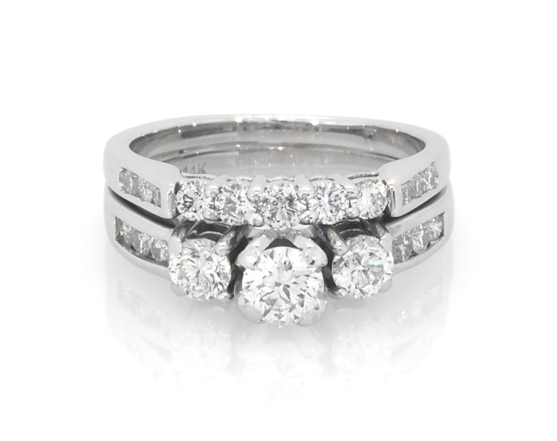 Main Image 1 of Previously Owned Round-Cut Diamond Three-Stone Bridal Set 1-1/3 ct tw 14K White Gold Size 5.75