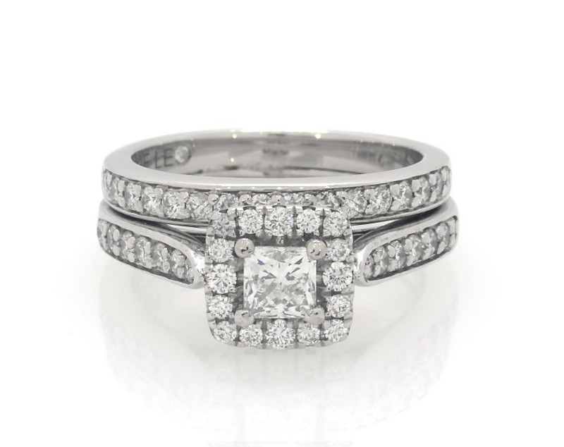 Main Image 1 of Previously Owned THE LEO Diamond Princess-Cut Halo Bridal Set 7/8 ct tw 14K White Gold Size 6