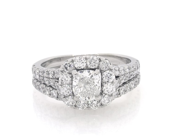 Previously Owned Neil Lane Cushion-Cut Diamond Bridal Set 2-1/2 ct tw 14K White Gold Size 7.75