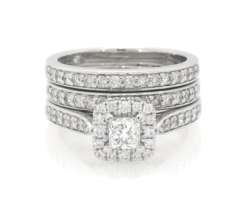Main Image 1 of Previously Owned THE LEO Diamond Princess-Cut Halo Bridal Set 1-1/5 ct tw 14K White Gold Size 6.75