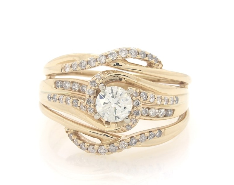 Main Image 1 of Previously Owned Round-Cut Diamond Bypass Bridal Set 7/8 ct tw 14K Two-Tone Gold Size 9.75