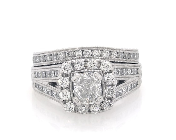 Previously Owned Neil Lane Cushion-Cut Diamond Halo Bridal Set 2-1/2 ct tw 14K White Gold Size 7