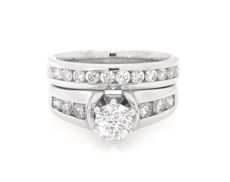 Main Image 1 of Previously Owned Round-Cut Diamond Bridal Set 1-3/8 ct tw 14K White Gold Size 6.75