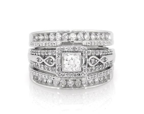 Previously Owned Princess-Cut Diamond Infinity Bridal Set 7/8 ct tw 10K White Gold Size 6.25