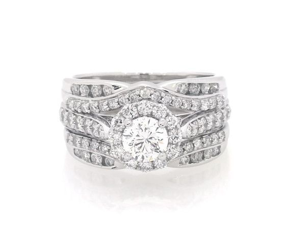 Previously Owned Round-Cut Diamond Halo Bridal Set 1 ct tw 14K White Gold Size 4