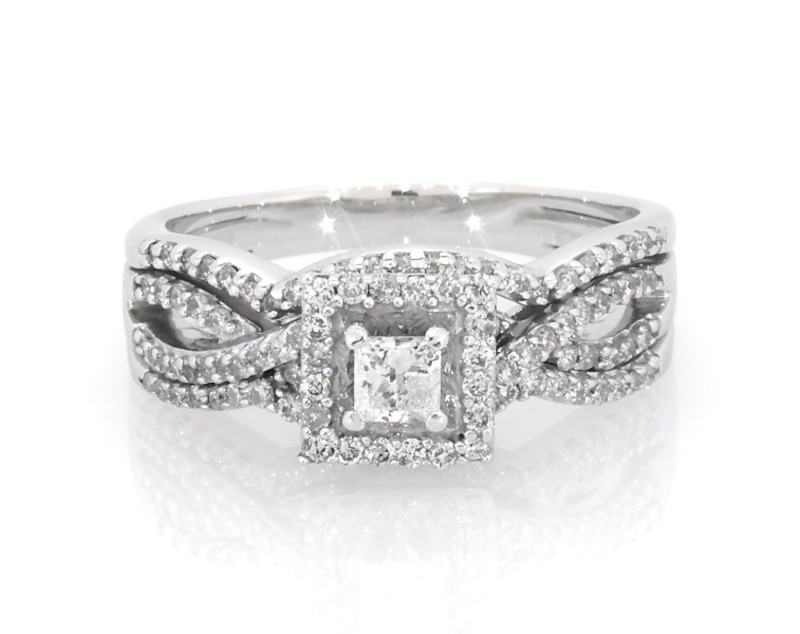 Main Image 1 of Previously Owned Princess-Cut Diamond Halo Twist Shank Bridal Set 5/8 ct tw 14K White Gold Size 9