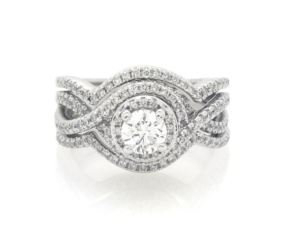 Previously Owned Round-Cut Diamond Halo Bridal Set 1 ct tw 14K White Gold Size 6.5