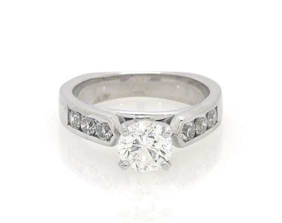 Previously Owned Round-Cut Diamond Engagement Ring 1-1/4 ct tw 18K White Gold & Platinum Size 5.75