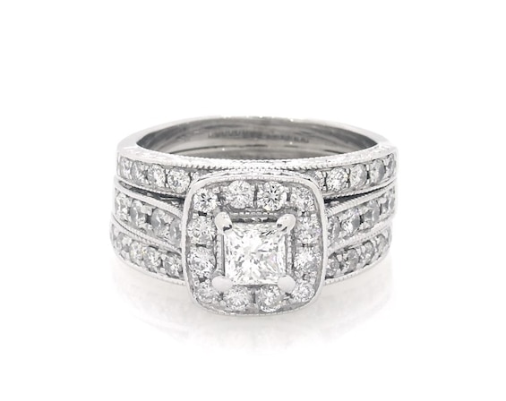 Previously Owned Princess-Cut Diamond Cushion Halo Bridal Set 1-3/8 ct tw 14K White Gold Size 5.25