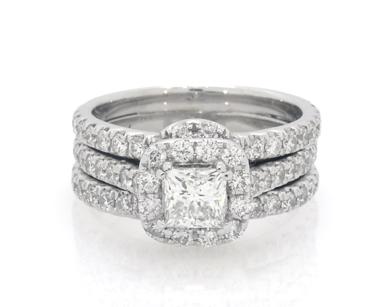 Main Image 1 of Previously Owned Neil Lane Princess-Cut Diamond Halo Bridal Set 2-1/4 ct tw 14K White Gold Size 7.25