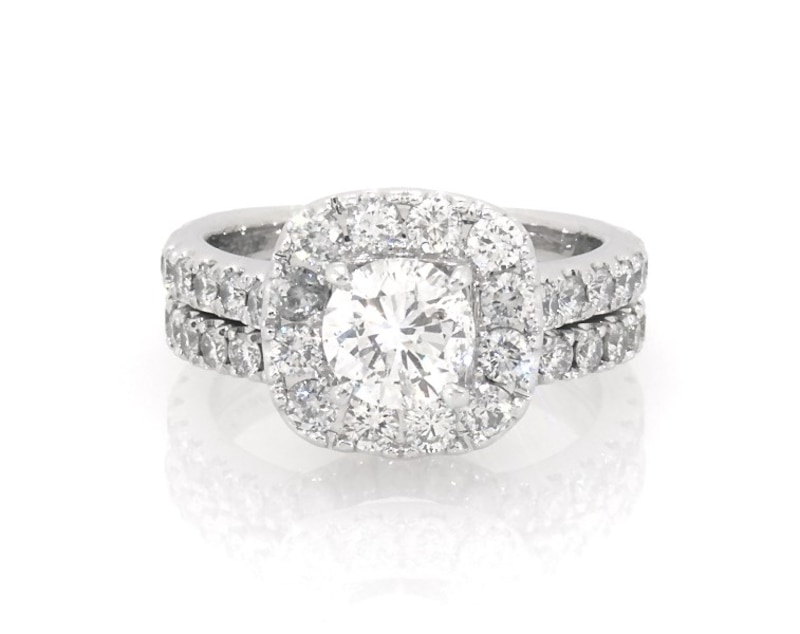 Main Image 1 of Previously Owned Neil Lane Round-Cut Diamond Halo Bridal Set 2 ct tw 14K White Gold Size 4.25