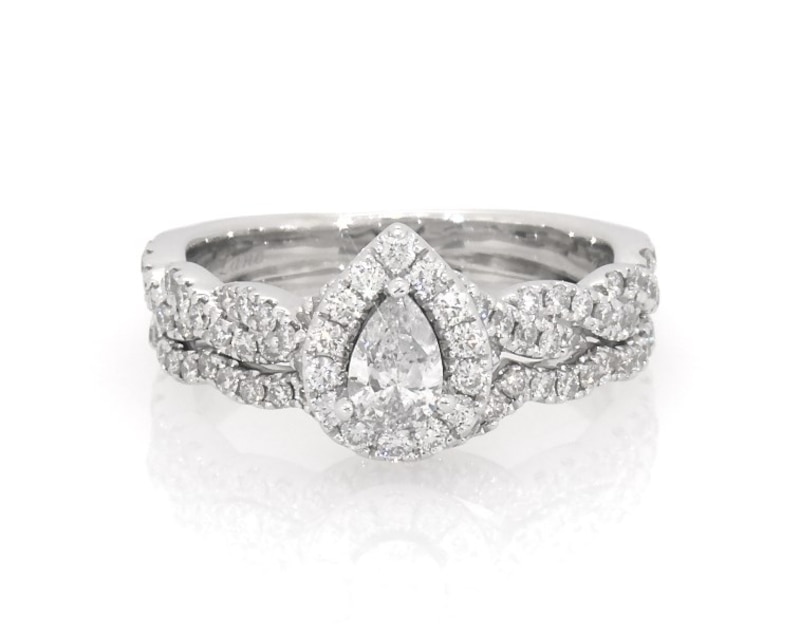 Main Image 1 of Previously Owned Neil Lane Pear-Shaped Diamond Bridal Set 7/8 ct tw 14K White Gold Size 6.75