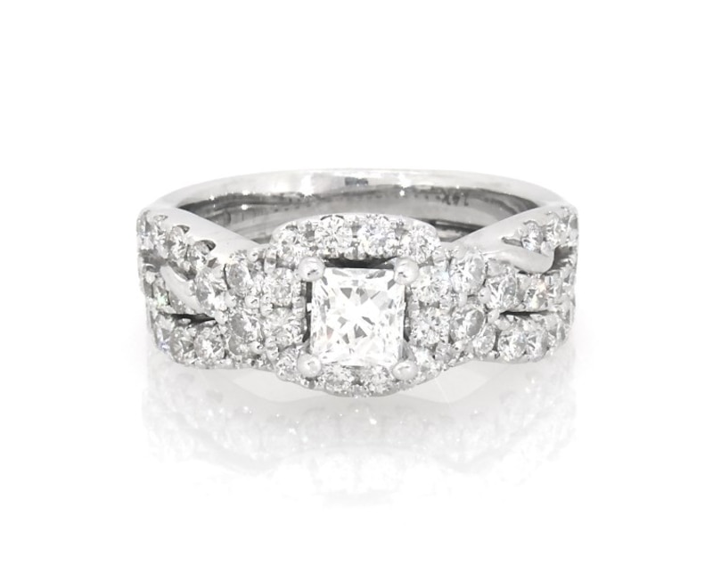 Main Image 1 of Previously Owned THE LEO Diamond Princess-Cut Halo Bridal Set 1-5/8 ct tw 14K White Gold Size 4.75