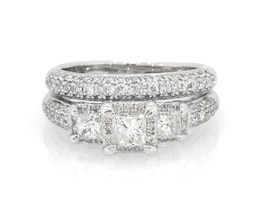 Previously Owned Princess-Cut Diamond Three-Stone Bridal Set 1-1/3 ct tw 14K White Gold Size 5.75