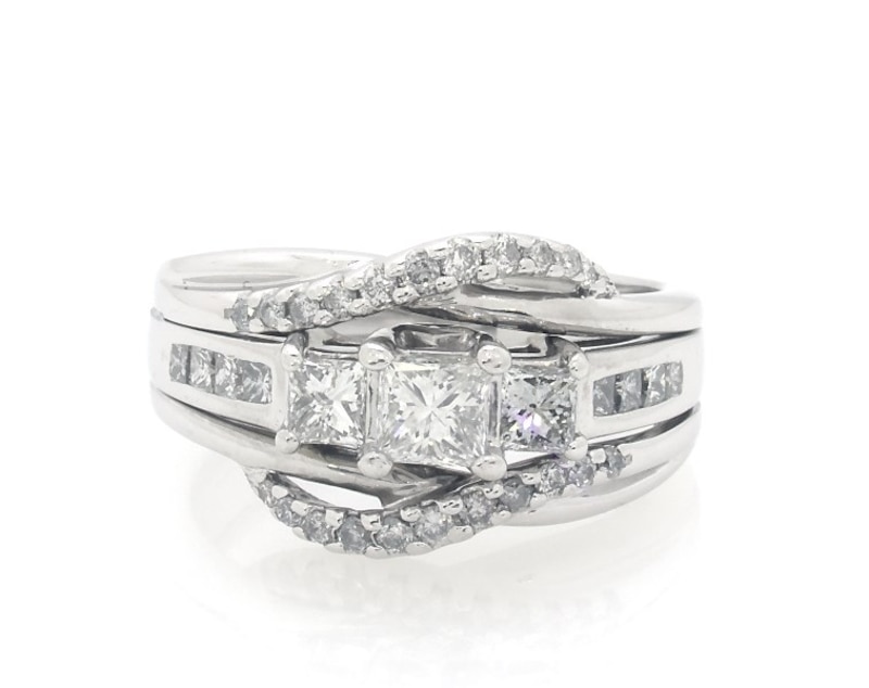 Main Image 1 of Previously Owned Princess-Cut Three-Stone Diamond Bridal Set 1 ct tw 14K White Gold Size 6