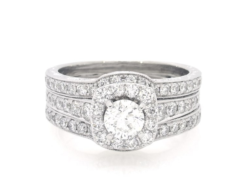 Main Image 1 of Previously Owned Neil Lane Round-Cut Diamond Bridal Set 1-3/4 ct tw 14K White Gold Size 7.75