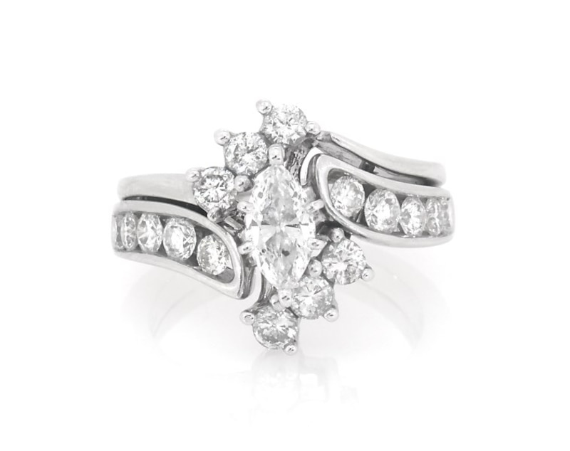 Main Image 1 of Previously Owned Marquise-Cut Diamond Bridal Set 1-3/8 ct tw 14K White Gold Size 6.25