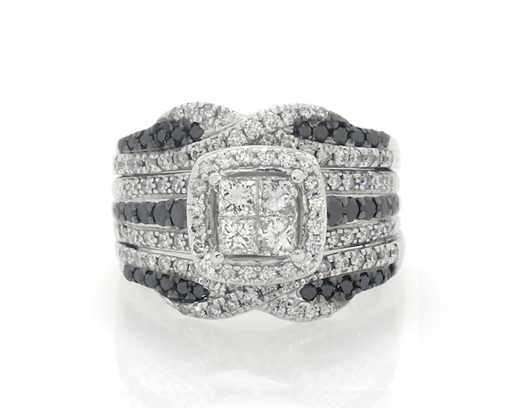 Previously Owned Princess-Cut Quad Black & White Diamond Bridal Set 1-1/8 ct tw 14K White Gold Size 4.5