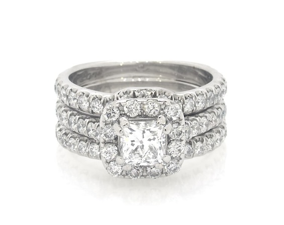Previously Owned Neil Lane Princess-Cut Diamond Halo Bridal Set 2-1/8 ct tw 14K White Gold Size 5