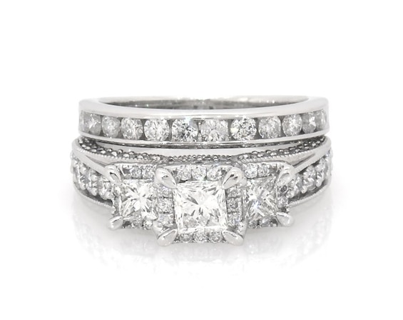 Previously Owned Princess-Cut Diamond Three-Stone Bridal Set 1-7/8 ct tw 10K & 14K White Gold Size 6.75