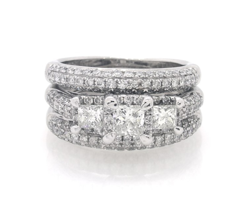 Main Image 1 of Previously Owned Princess-Cut Diamond Three-Stone Halo Bridal Set 1-3/4 ct tw 14K White Gold Size 5