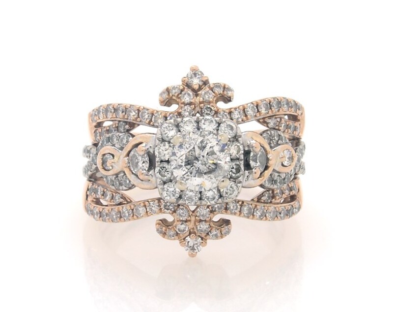 Main Image 1 of Previously Owned Round-Cut Diamond Halo Bridal Set 1-3/8 ct tw 14K White Gold Size 5.5