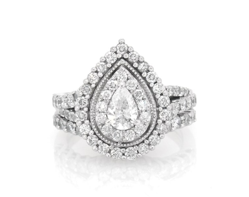 Main Image 1 of Previously Owned Pear-Shaped Diamond Halo Bridal Set 1-5/8 ct tw 14K White Gold Size 6.5