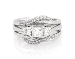 Previously Owned Princess-Cut Diamond Three-Stone Bridal Set 1-1/8 ct tw 14K White Gold & Platinum Size 7.25