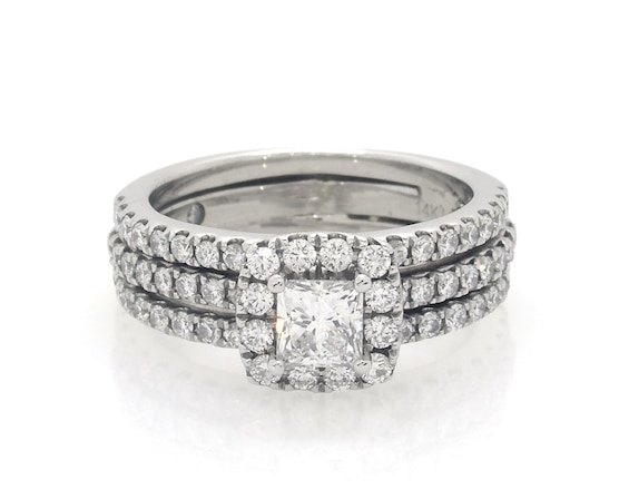 Previously Owned Princess-Cut Diamond Halo Bridal Set 1 ct tw 14K White Gold Size 5