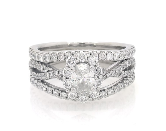 Previously Owned THE LEO First Light Diamond Oval-Cut Halo Bridal Set 1-3/8 ct tw 14K White Gold Size 6.75