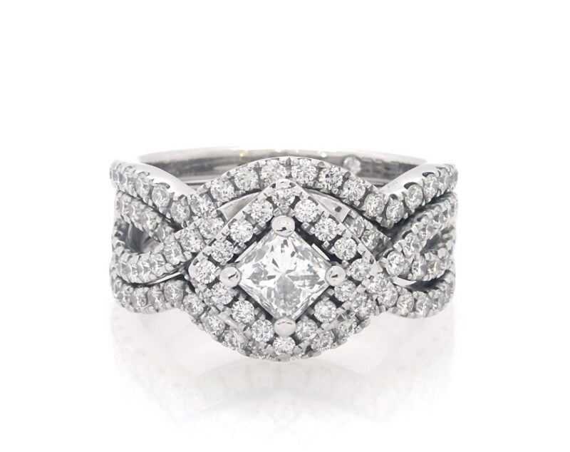 Main Image 1 of Previously Owned THE LEO Diamond Princess-Cut Bridal Set 1-1/2 ct tw 14K White Gold Size 6.75