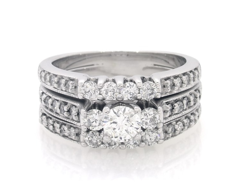Main Image 1 of Previously Owned Round-Cut Diamond Three-Stone Bridal Set 1-1/4 ct tw 14K White Gold Size 7
