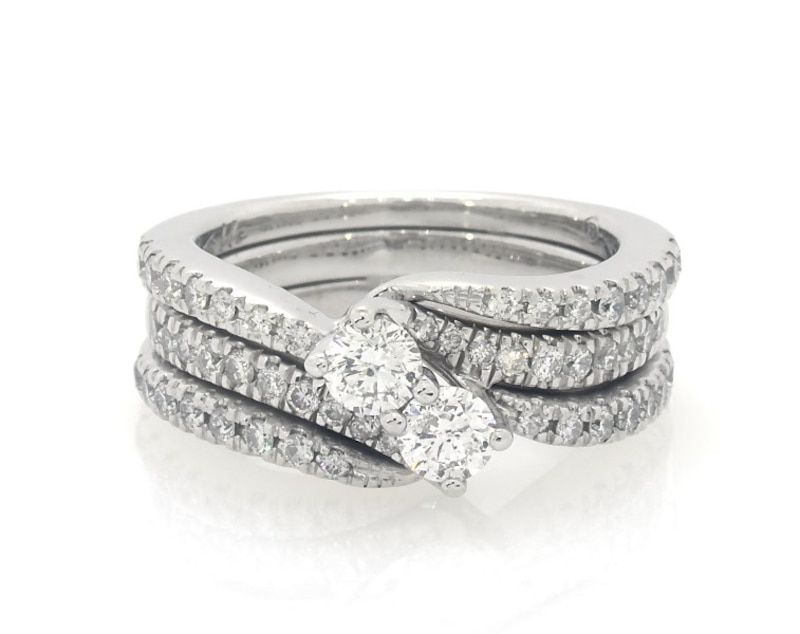 Main Image 1 of Previously Owned Ever Us Round-Cut Diamond Two-Stone Bridal Set 1 ct tw 14K White Gold Size 6.5