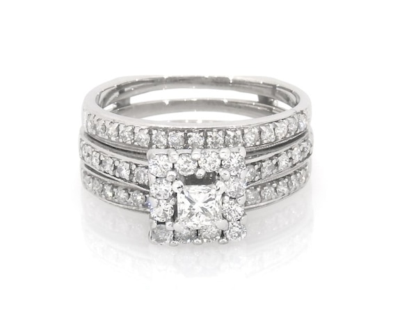 Previously Owned Princess-Cut Diamond Halo Bridal Set 7/8 ct tw 14K White Gold Size