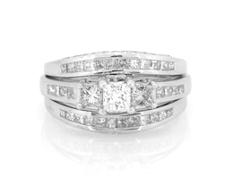 Previously Owned Princess-Cut Diamond Three-Stone Bridal Set 1-5/8 ct tw 14K White Gold Size 7.75