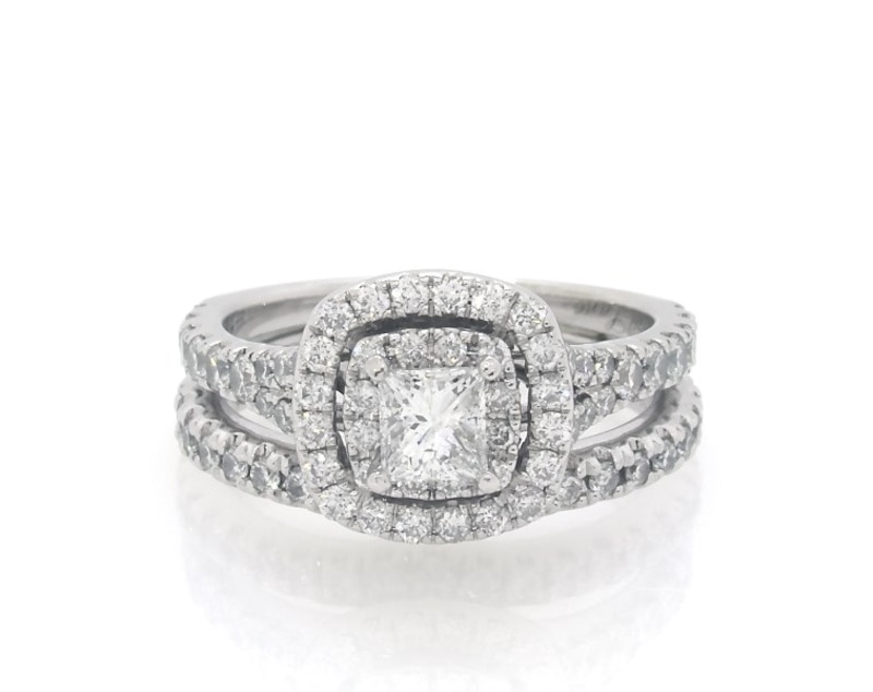 Main Image 1 of Previously Owned Neil Lane Princess-Cut Diamond Double Halo Bridal Set 1 ct tw 14K White Gold Size 4.75
