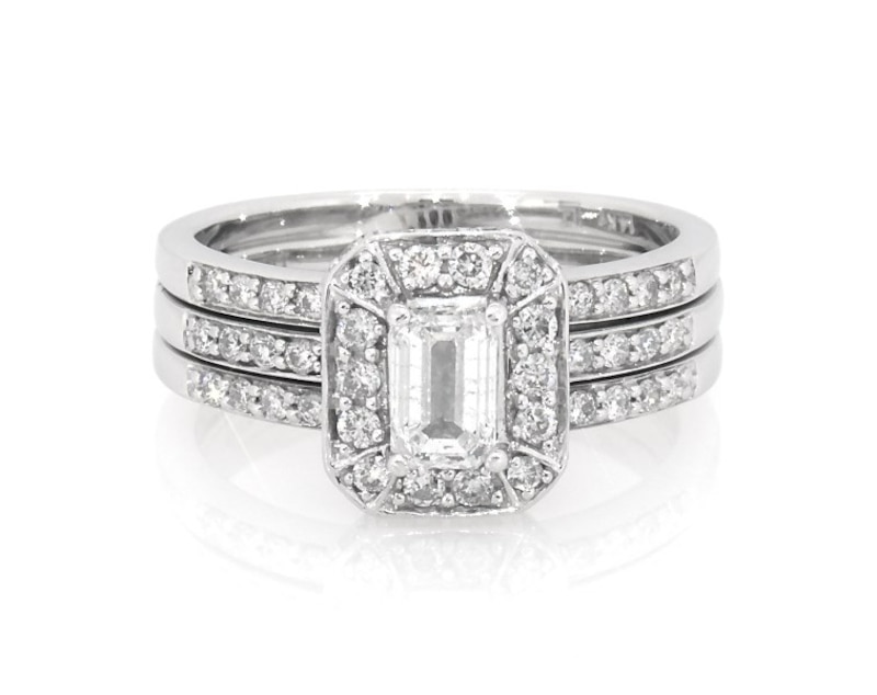 Main Image 1 of Previously Owned Emerald-Cut Diamond Bridal Set 1-1/5 ct tw 14K White Gold Size 7.25